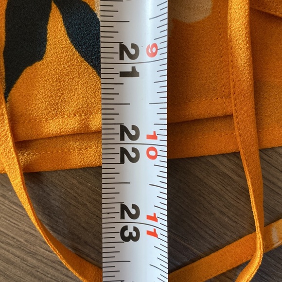 Aritzia WILFRED Lilia Floral Wrap Blouse with Ties available in S and L - Picture 11 of 16